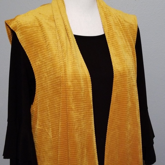 Plus Size Mustard Corduroy Long Hi/Lo Duster - Picture 7 of 7